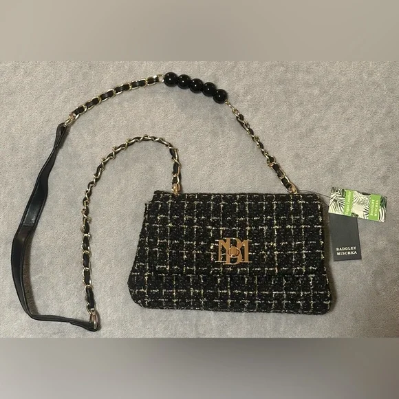 BADGLEY MISCHKA Textured Messenger Bag-Black (NWT)